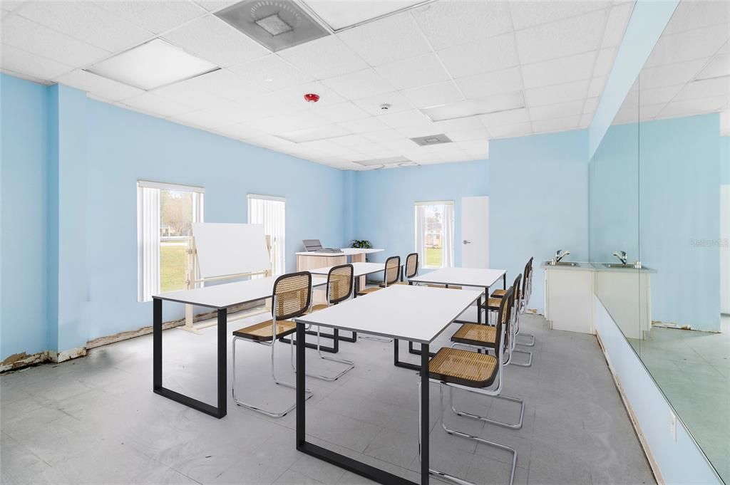 Dining room, Interior