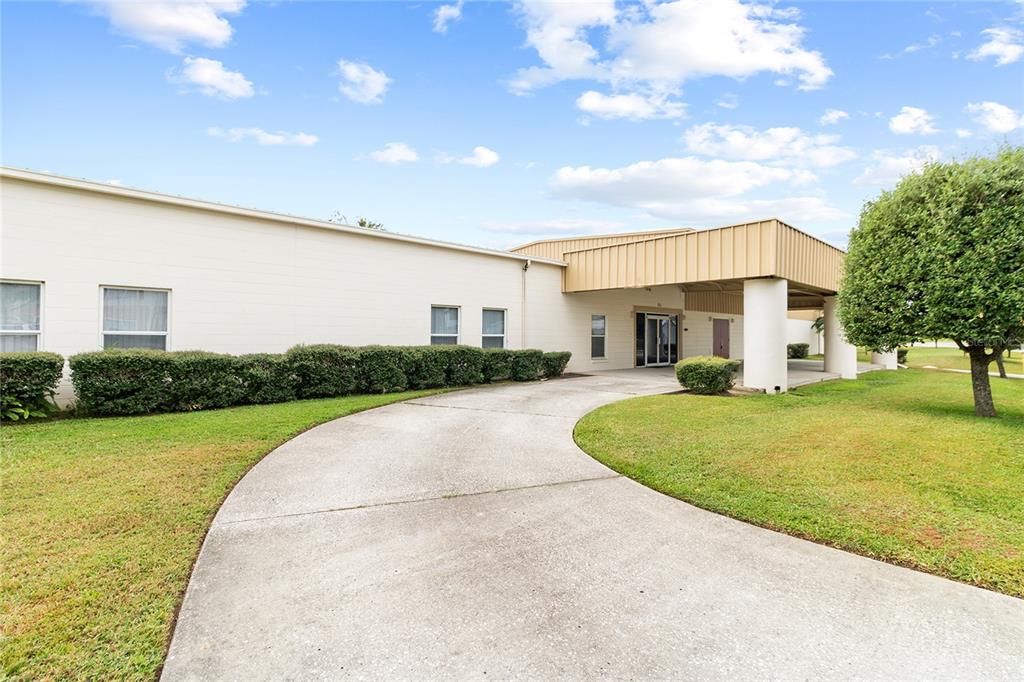 Backyard, Exterior, Facade, Ranch