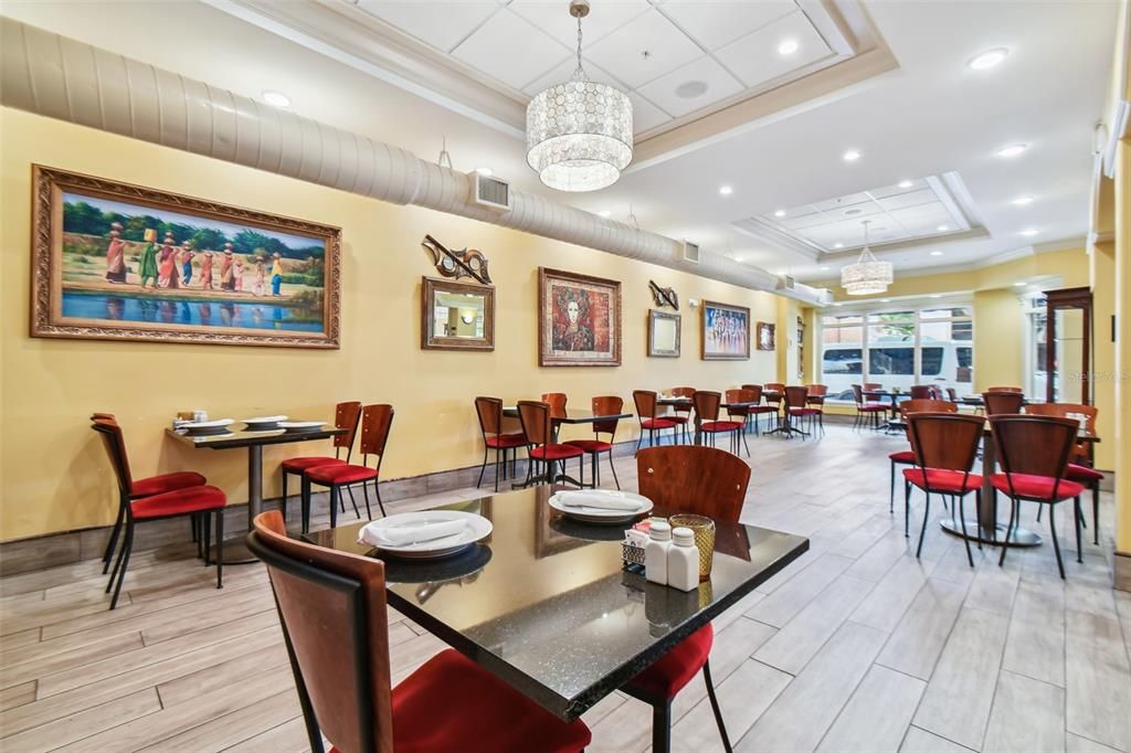 Chandelier, Dining room, Interior, Recessed Lighting, Wood Texture Flooring