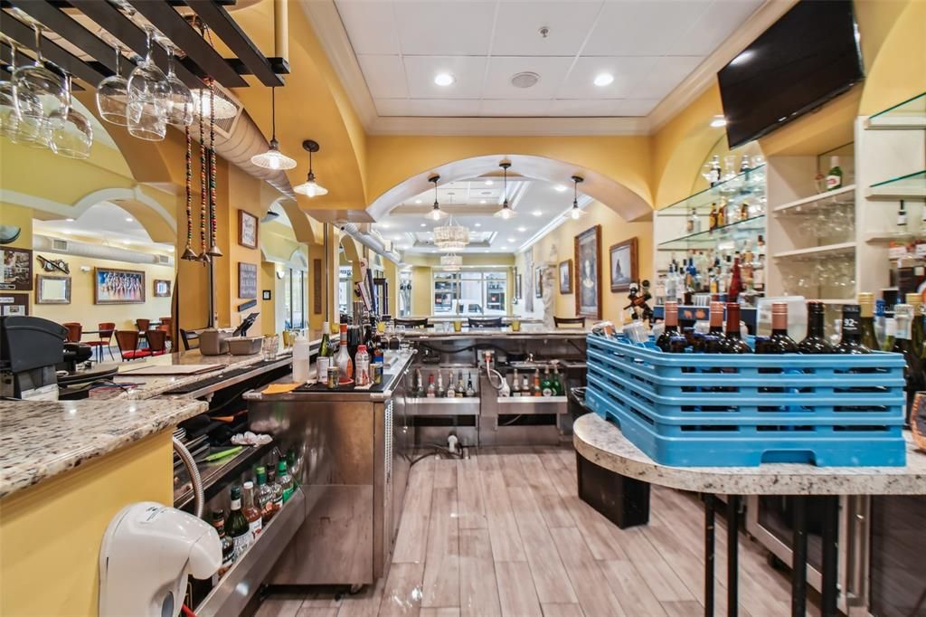 Interior, Pendant Lights, Recessed Lighting, Wood Texture Flooring