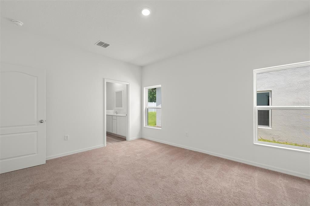 Empty room, Interior, Recessed Lighting