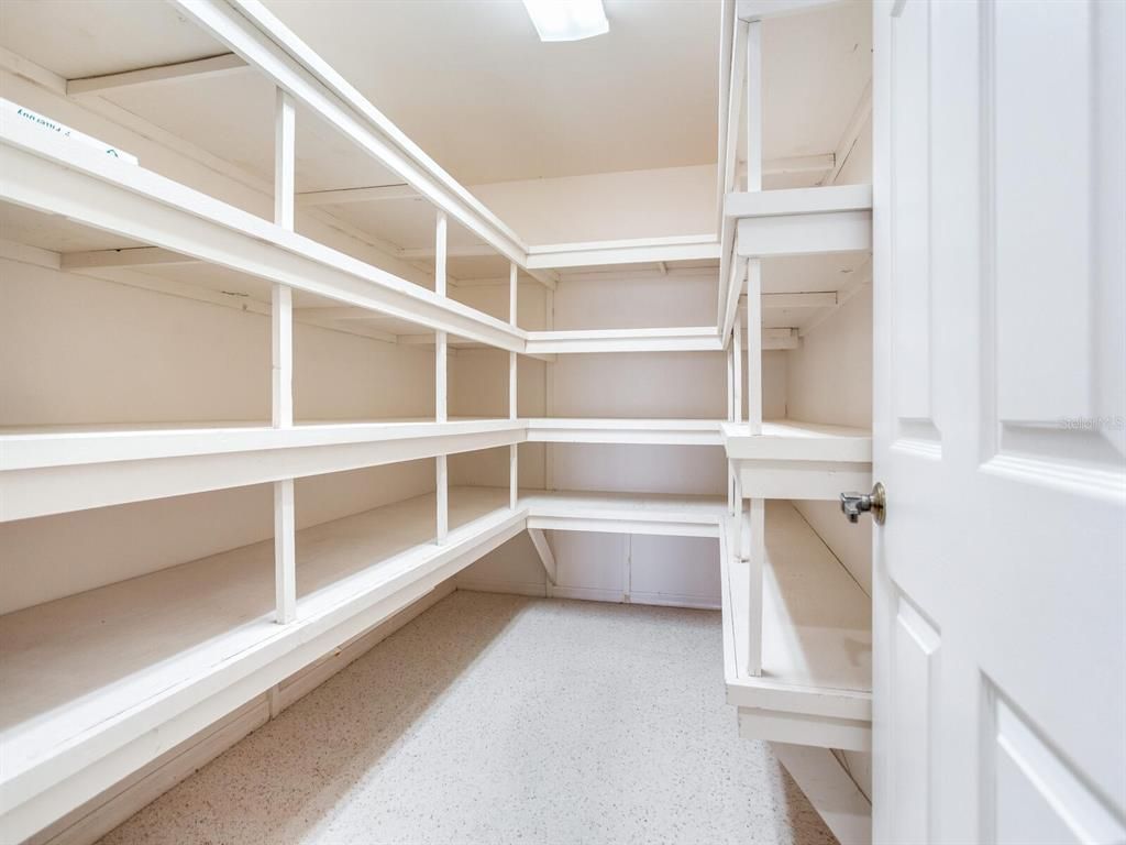 Interior, Walk-in Closets