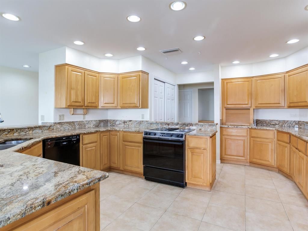 Interior, Kitchen, Recessed Lighting