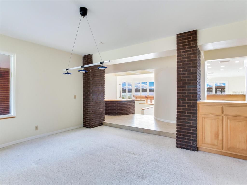 Empty room, Interior, Pendant Lights, Recessed Lighting