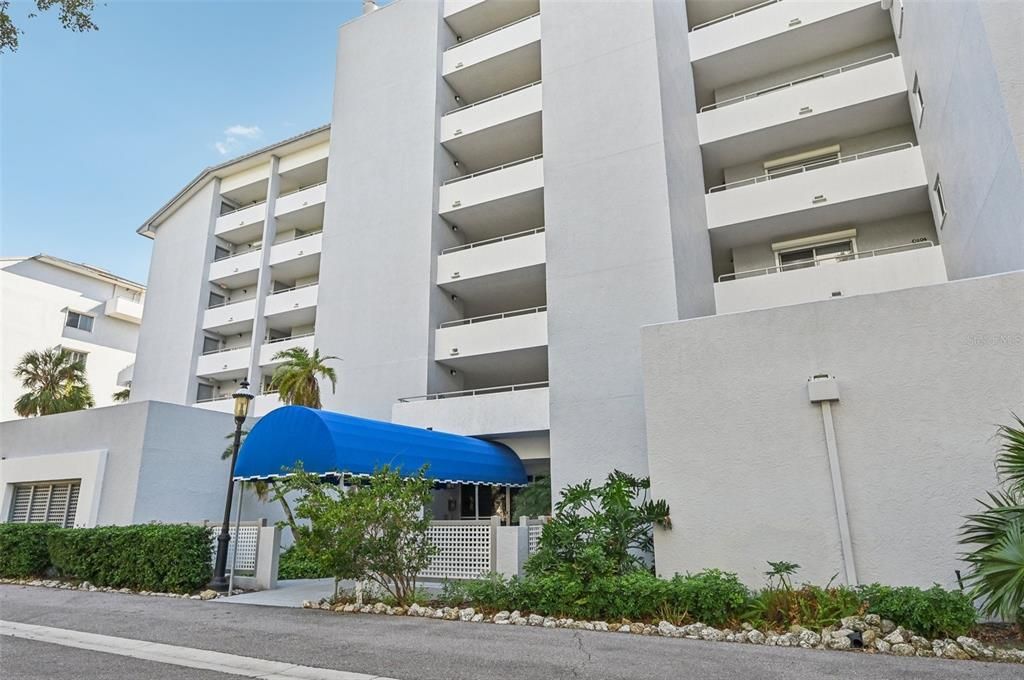 Exterior, Facade, Condo Building