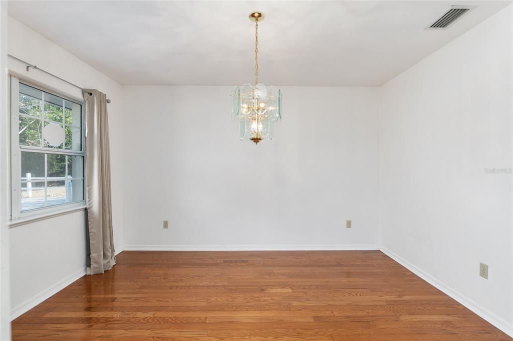 Chandelier, Empty room, Interior, Wood Texture Flooring