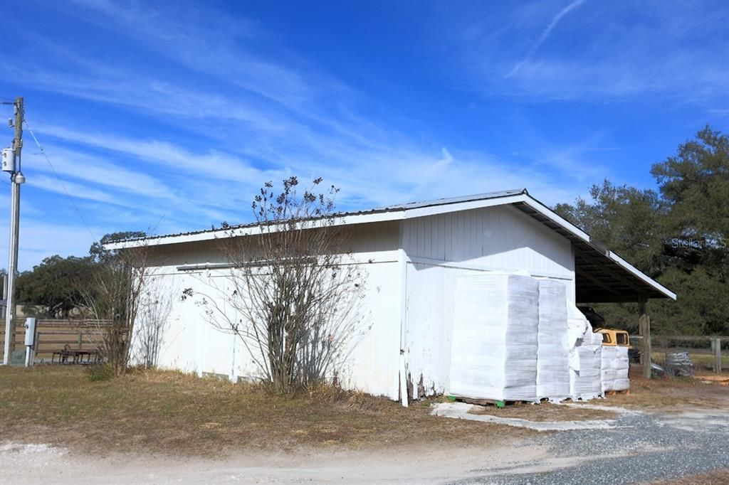 Detached Garage, Exterior