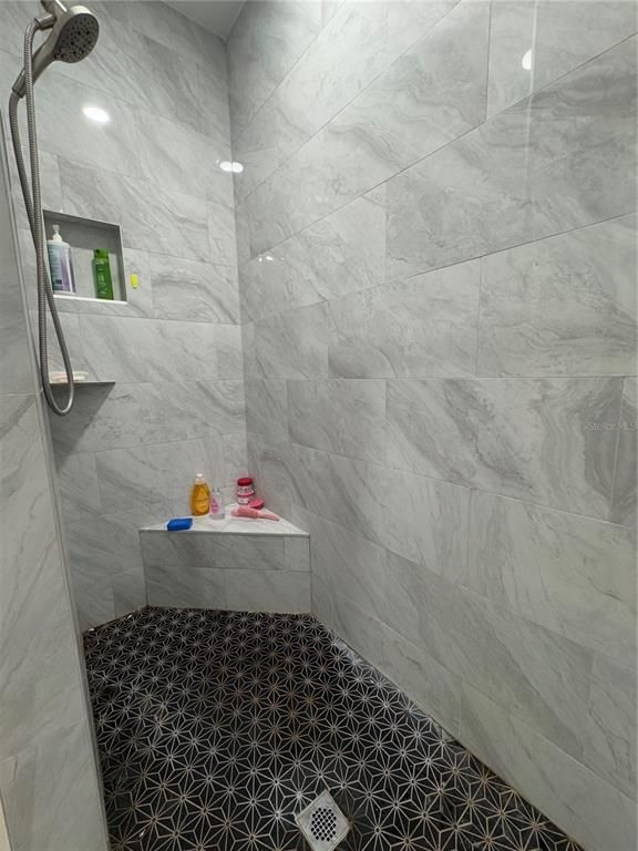 Bathroom, Interior, Marble Walls, Recessed Lighting