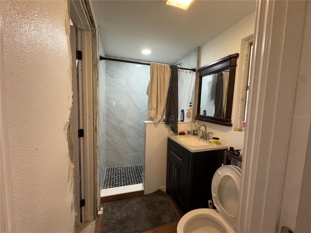 Bathroom, Interior, Recessed Lighting