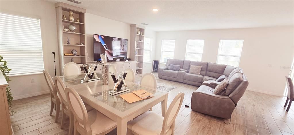 Dining room, Interior, Living room, Recessed Lighting, Wood Texture Flooring