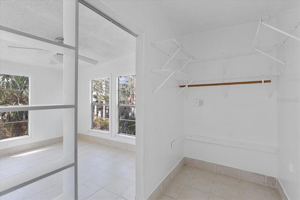 Interior, Walk-in Closets