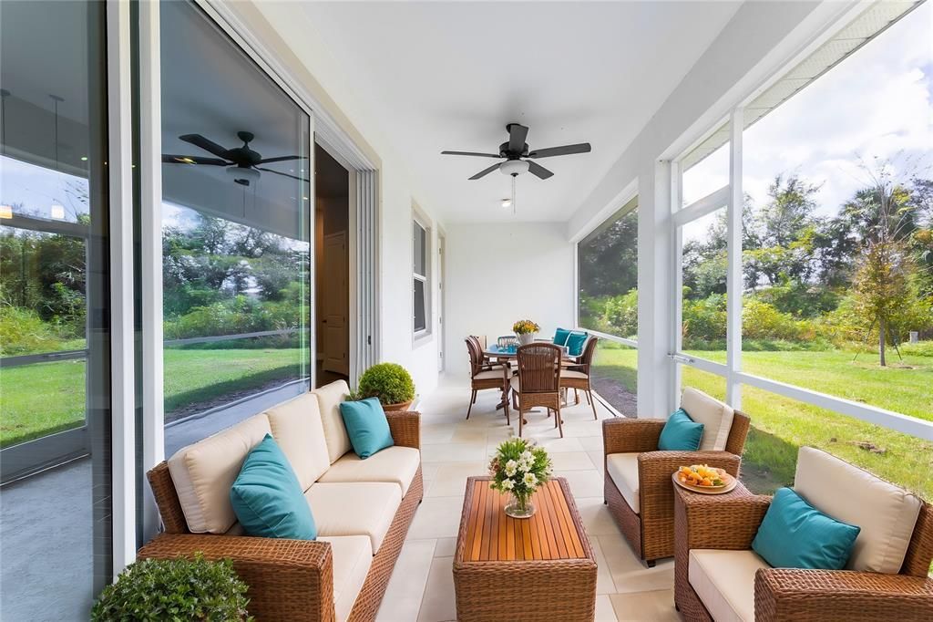 Dining room, Interior, Living room, Sun Room