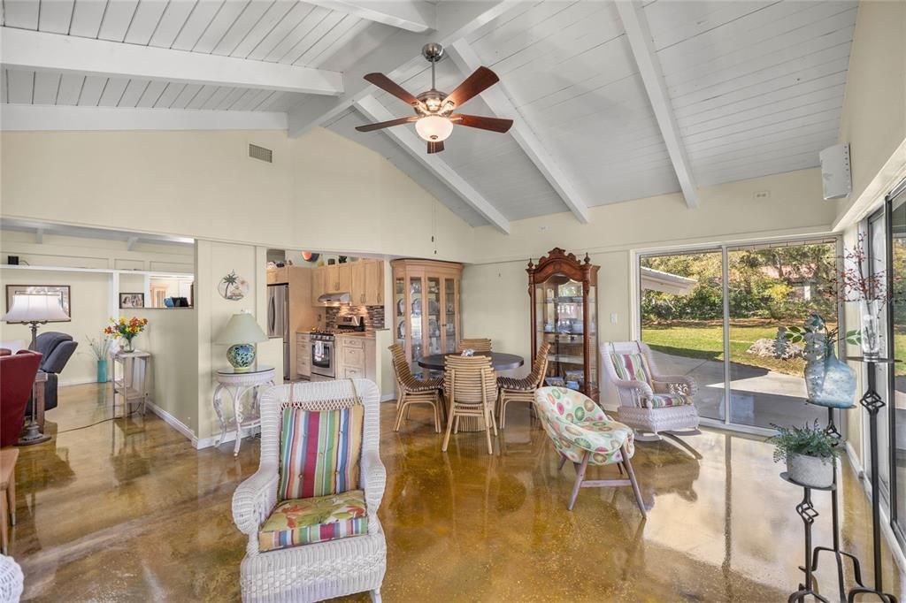 Dining room, Interior