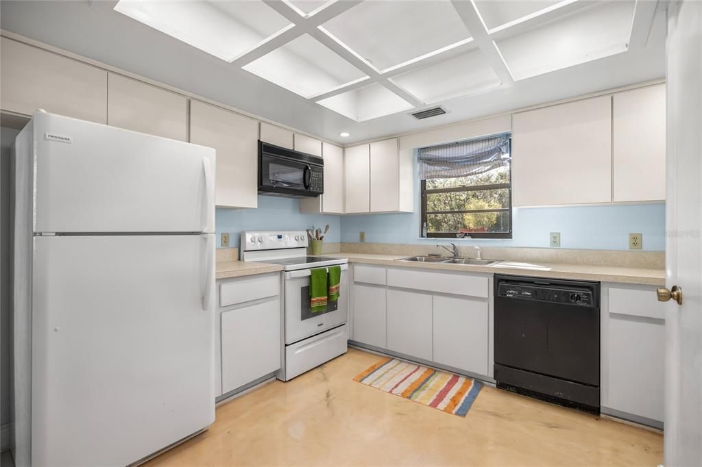Interior, Kitchen, Recessed Lighting