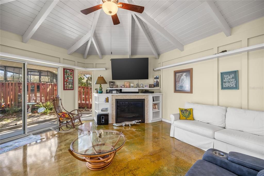 Fireplace, Interior, Living room