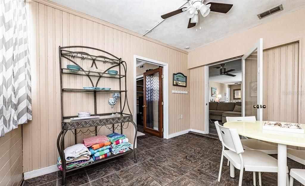 Dining room, Interior