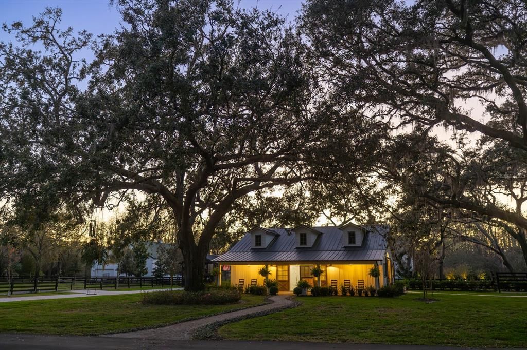 Backyard, Exterior, Facade, Farmhouse