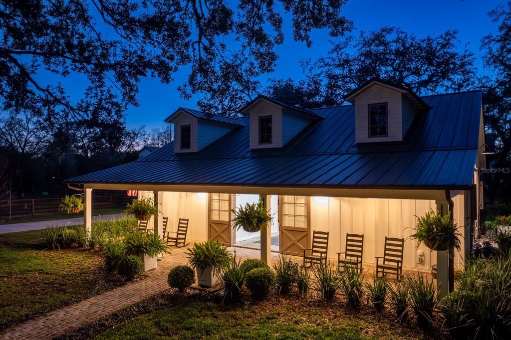 Attached, Exterior, Facade, Farmhouse