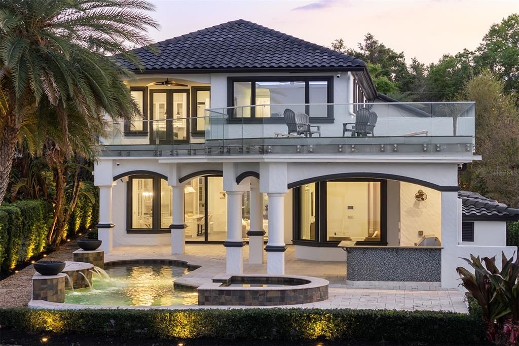 Exterior, Facade, Mediterranean