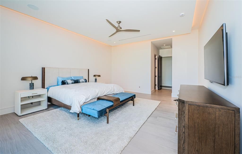 Bedroom, Interior, Recessed Lighting, Wood Texture Flooring