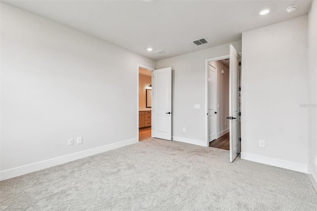 Bathroom, Empty room, Interior, Recessed Lighting