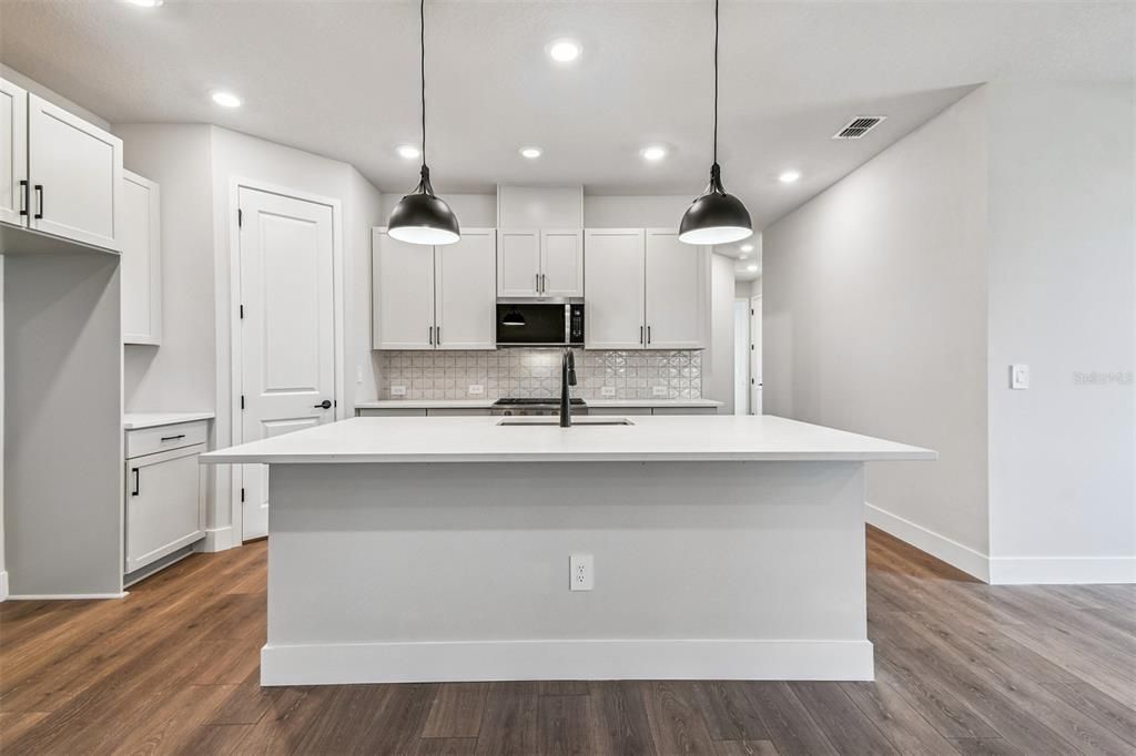 Interior, Kitchen, Pendant Lights, Recessed Lighting, Wood Texture Flooring