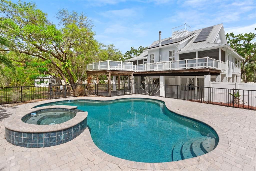Exterior, Pool, Solar Panels