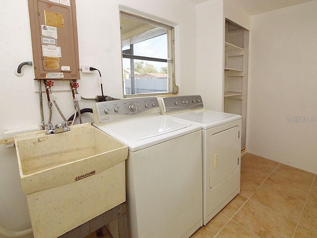 Interior, Washer