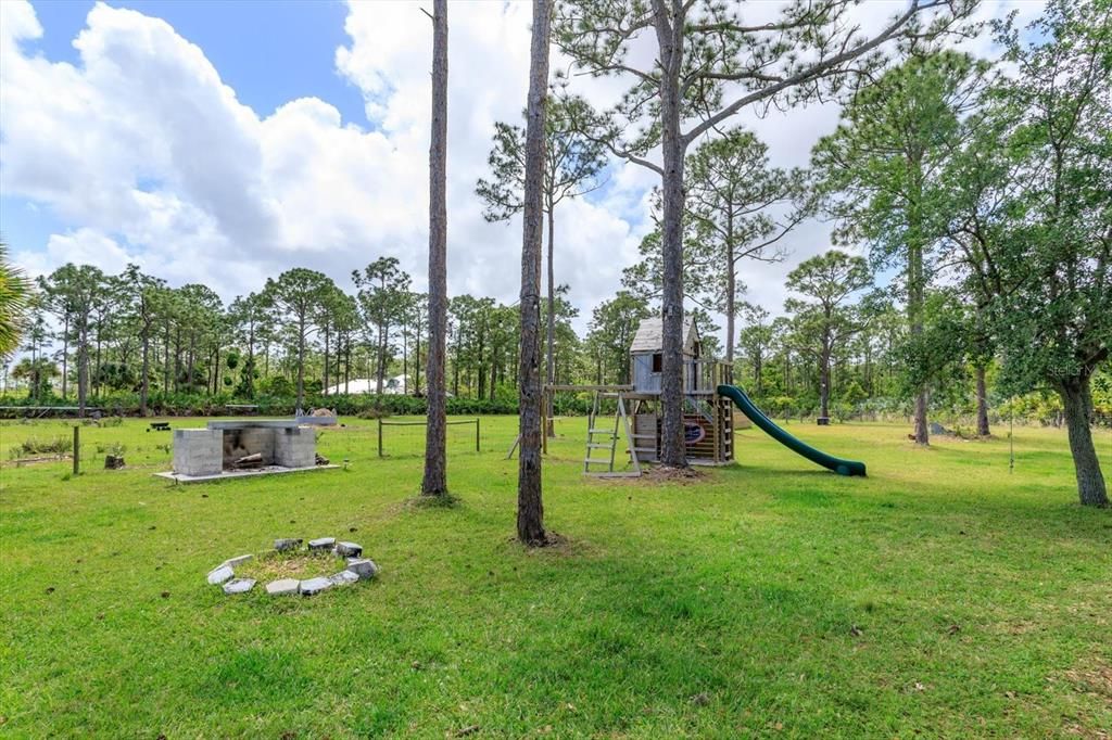 Backyard, Exterior, Playground