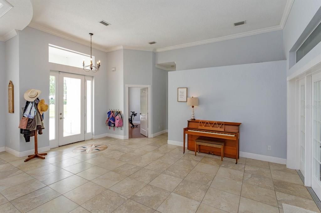Chandelier, Interior, Pendant Lights, Piano