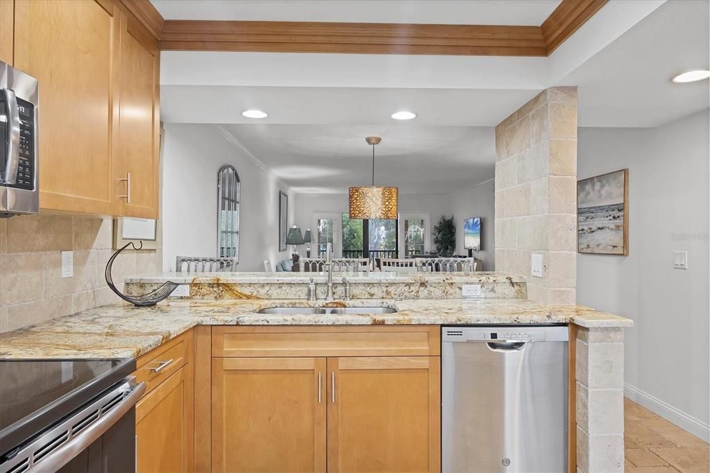 Dining room, Interior, Kitchen, Pendant Lights, Recessed Lighting, Stainless Steel Appliances