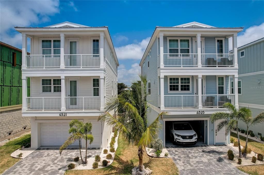 Attached, Exterior, Facade, Rowhouse