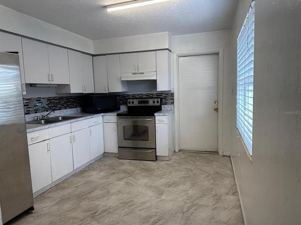 Interior, Kitchen, Marble, Stainless Steel Appliances