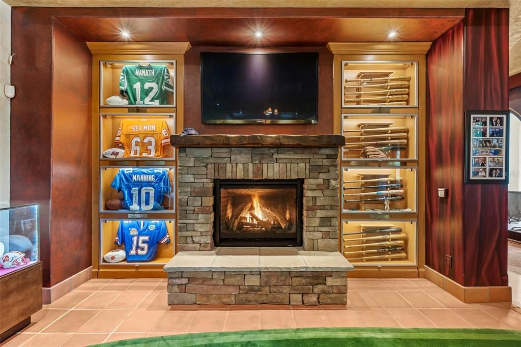 Fireplace, Interior, Recessed Lighting