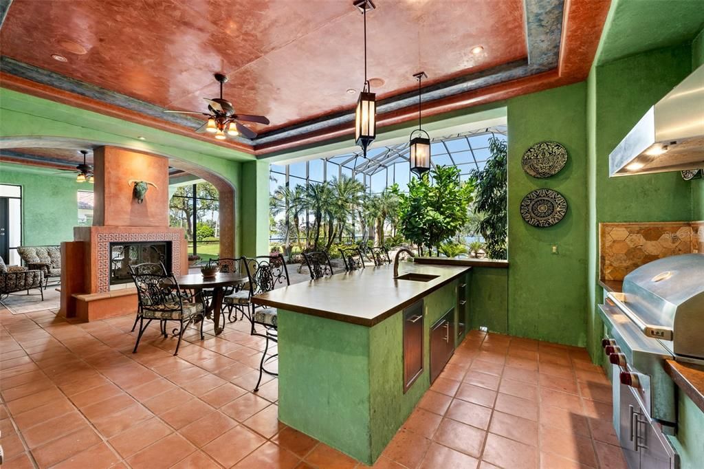 Dining room, Fireplace, Interior, Pendant Lights, Recessed Lighting