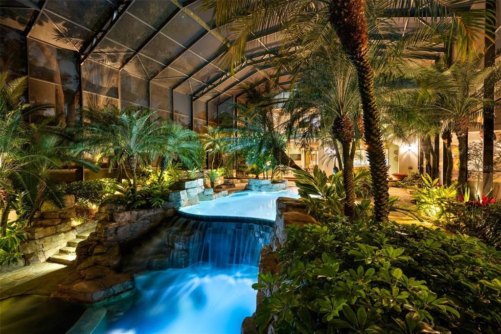 Exterior, Hot Tub, Pool