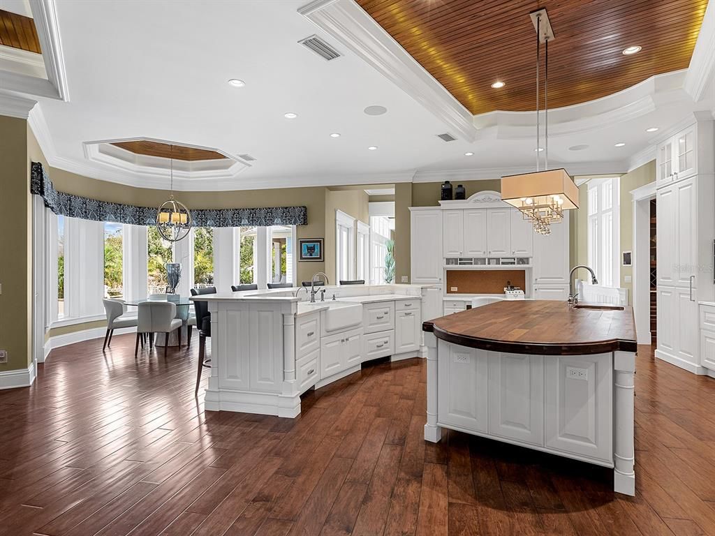 Chandelier, Dining room, Interior, Kitchen, Pendant Lights, Recessed Lighting, Wooden Ceilings, Wood Texture Flooring
