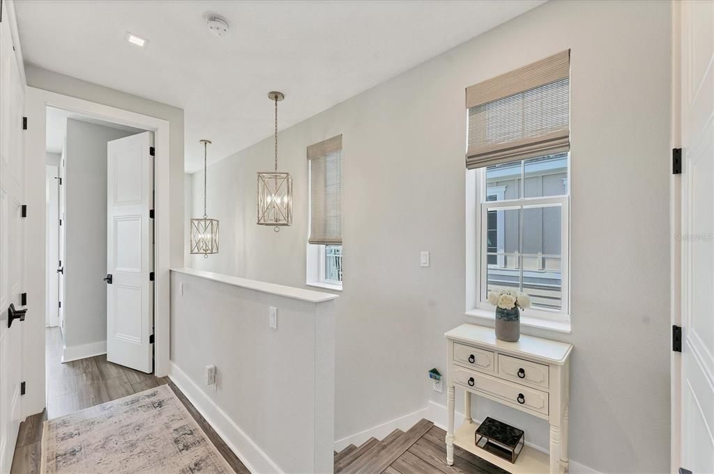 Interior, Pendant Lights, Recessed Lighting, Wood Texture Flooring