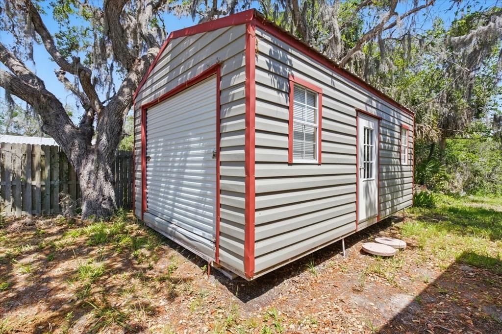 Detached Garage, Exterior