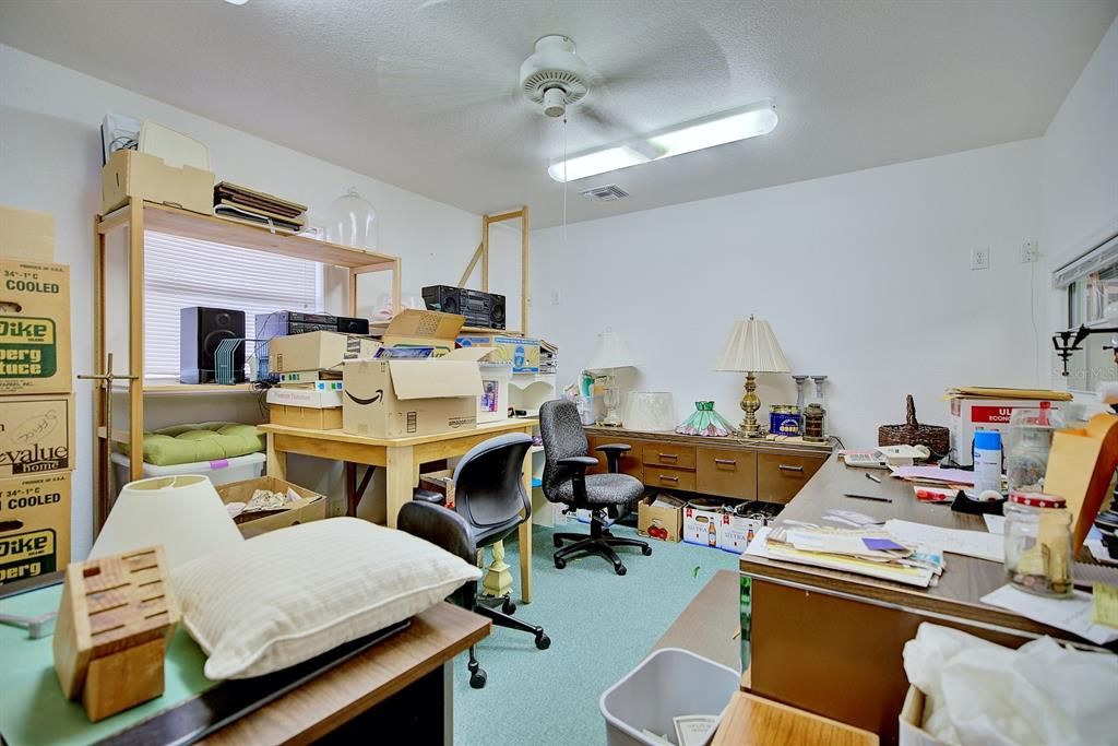 Home Office, Interior