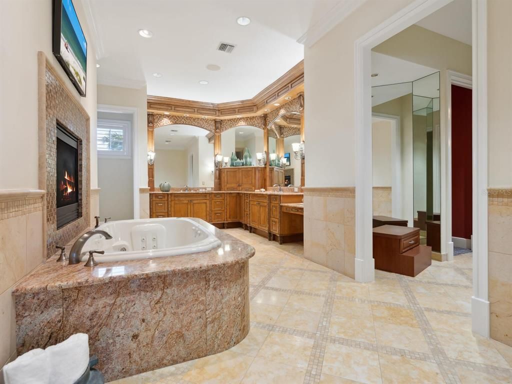 Bathroom, Fireplace, Interior, Recessed Lighting