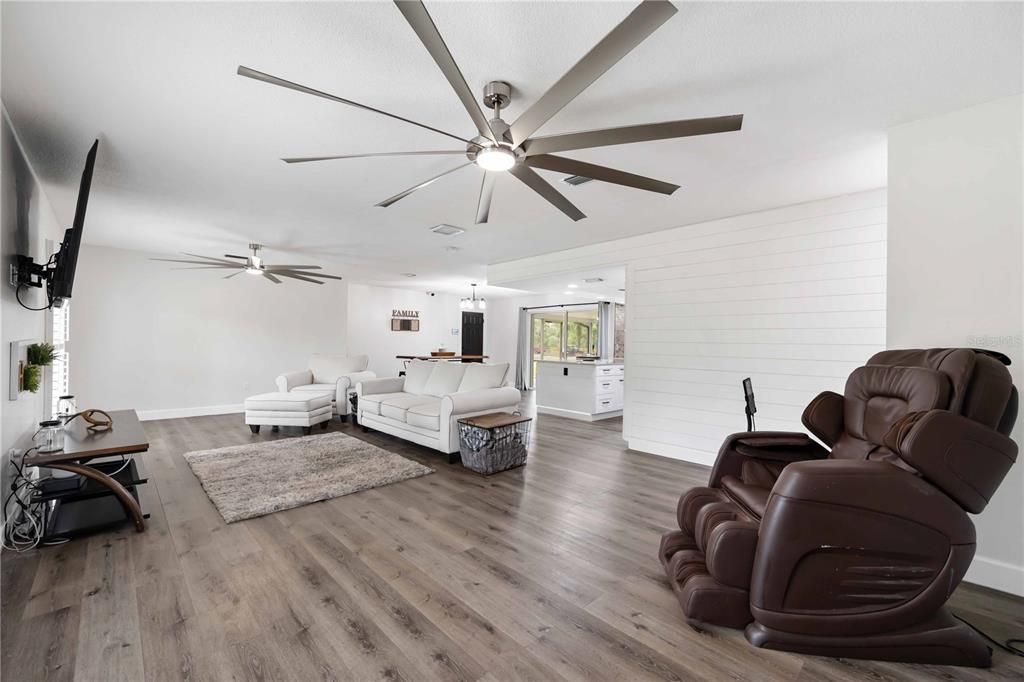 Interior, Living room, Pendant Lights, Wood Texture Flooring
