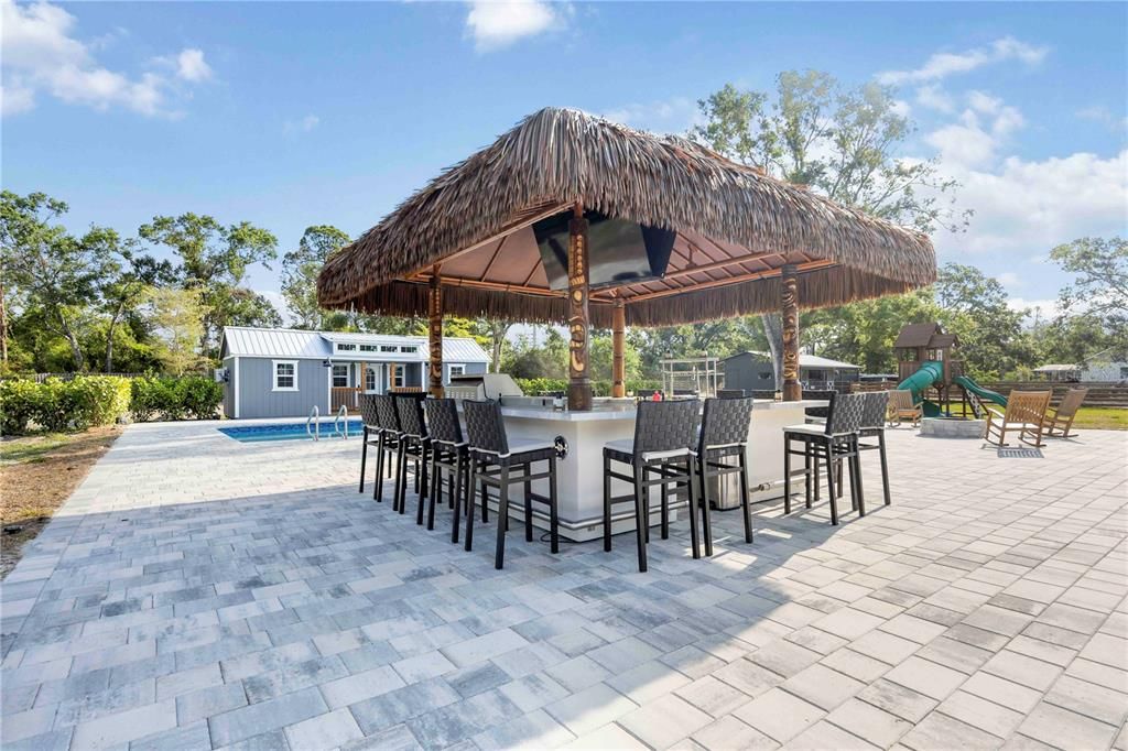 Exterior, Outdoor Kitchen, Playground