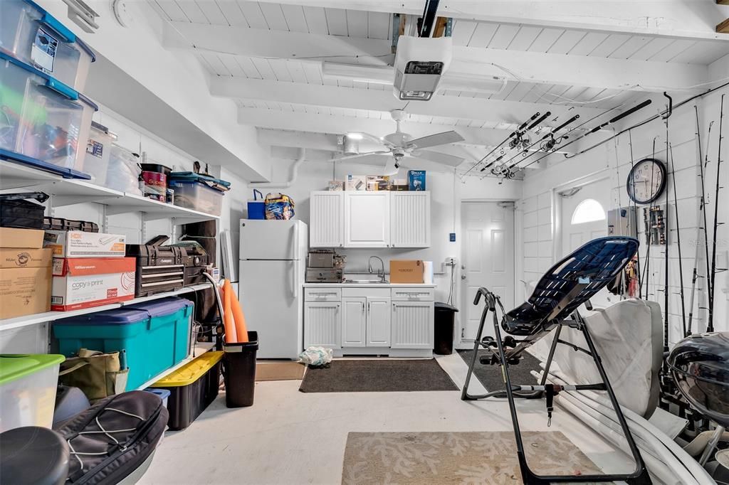Garage, Interior, Washer
