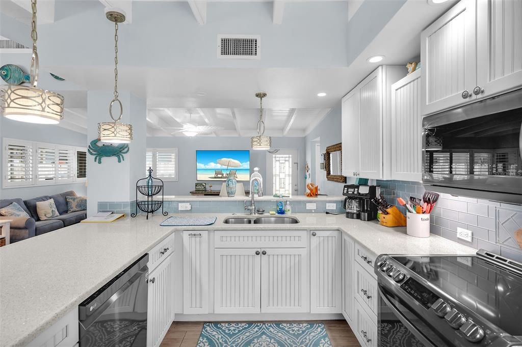 Interior, Kitchen, Pendant Lights, Recessed Lighting, Wood Texture Flooring