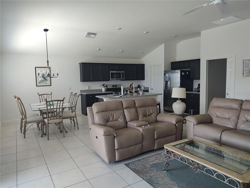Dining room, Interior, Kitchen, Living room, Pendant Lights, Recessed Lighting, Stainless Steel Appliances
