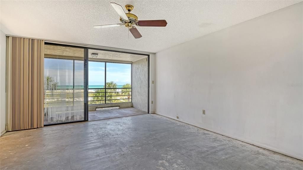 Empty room, Interior, Water