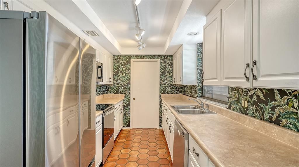 Interior, Kitchen, Stainless Steel Appliances