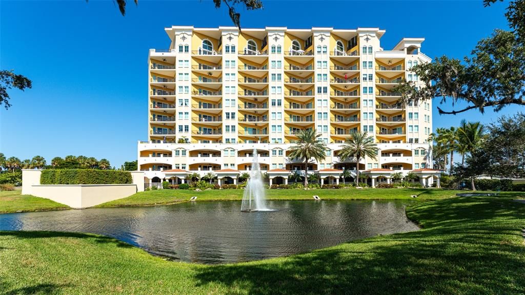 Exterior, Facade, Condo Building