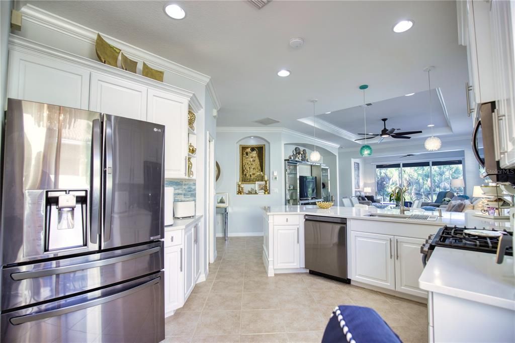 Interior, Kitchen, Pendant Lights, Recessed Lighting, Stainless Steel Appliances
